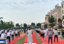 ITS College News : आईटीएस इंजीनियरिंग कॉलेज में अंतर्राष्ट्रीय योग दिवस पर हुआ भव्य आयोजन, योग के माध्यम से स्वस्थ जीवन का दिया संदेश, 12वें अंतर्राष्ट्रीय योग दिवस के अवसर पर आईटीएस इंजीनियरिंग कॉलेज, ग्रेटर नोएडा में भव्य योग कार्यक्रम का आयोजन किया गया